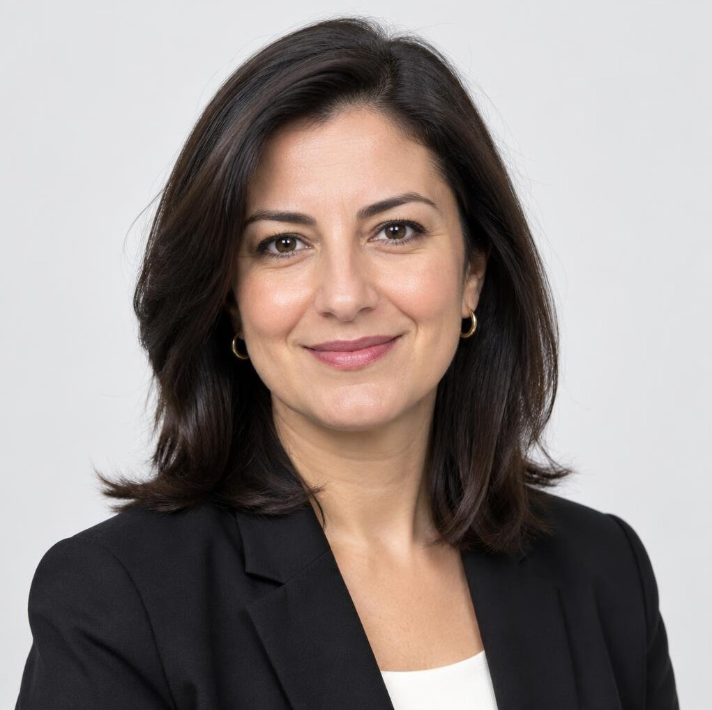 Portrait of a Turkish woman in her 40s, professional headshot